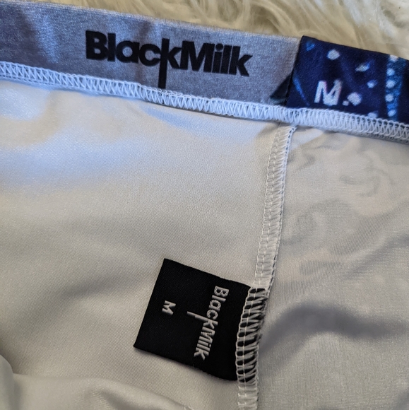 BlackMilk-Fashion leggings-Discontinued - Picture 2 of 4